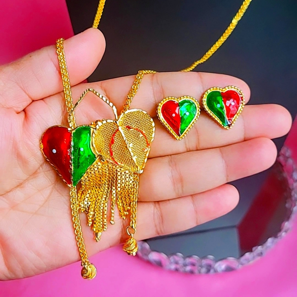 22k Dubai Gold plated Heart Bell Necklace with Gold Chain and Heart Earrings NWT